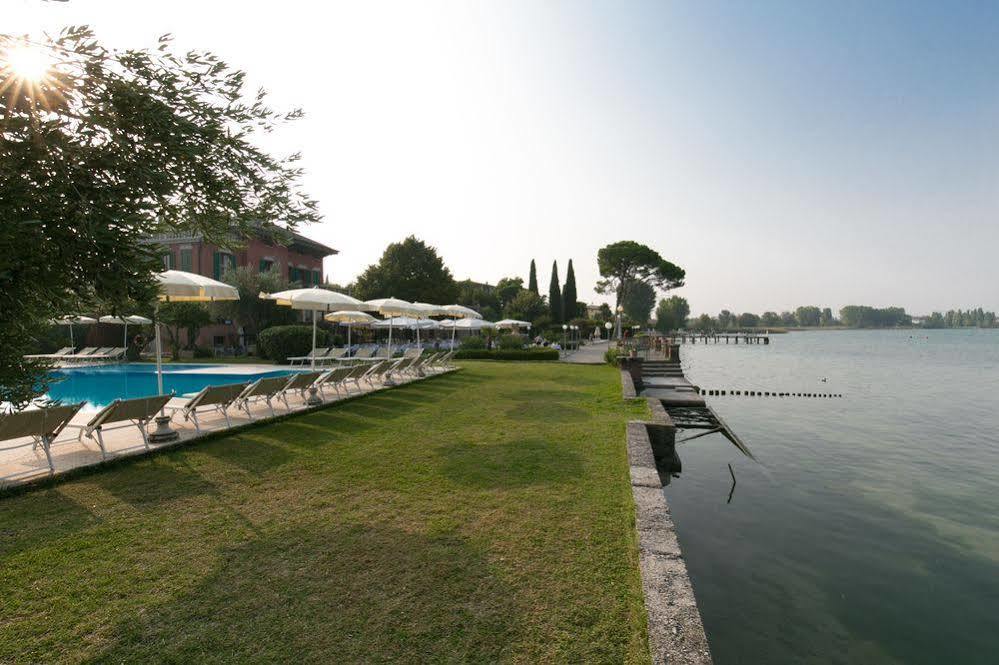 Hotel Villa Pagoda Sirmione Exteriör bild